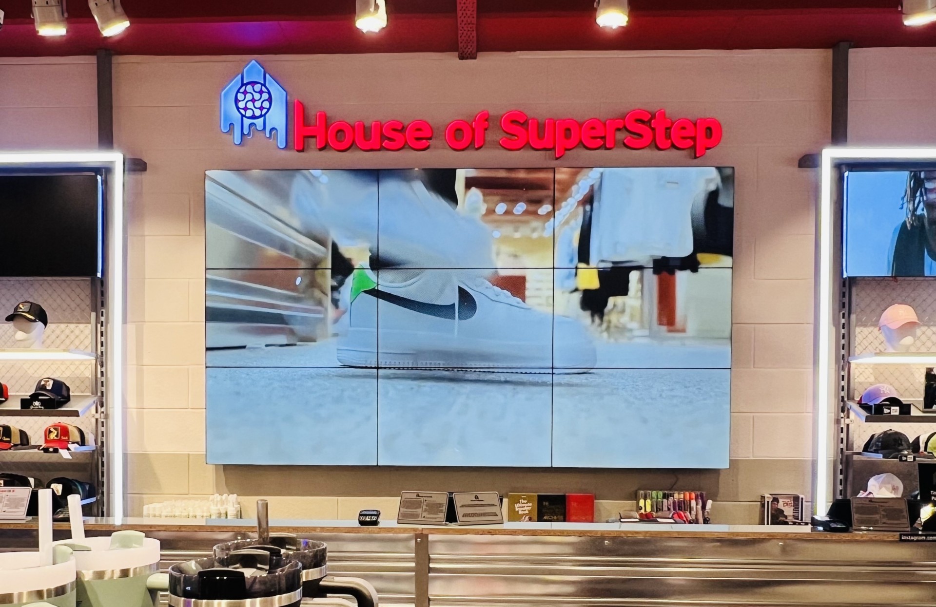 Işıklı Kutulu Harfler